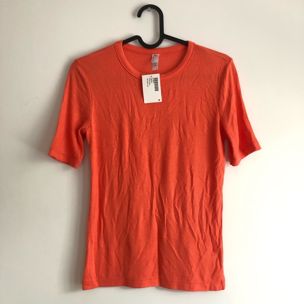 NWT Ribbed Tee - Picture 5 of 9